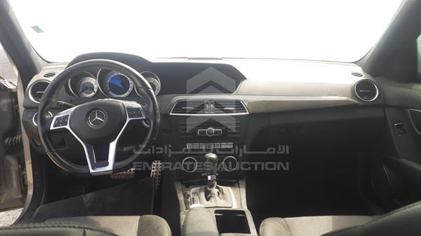 Photo 17 VIN: WDDGF4JB7CF709407 - MERCEDES-BENZ C 200 