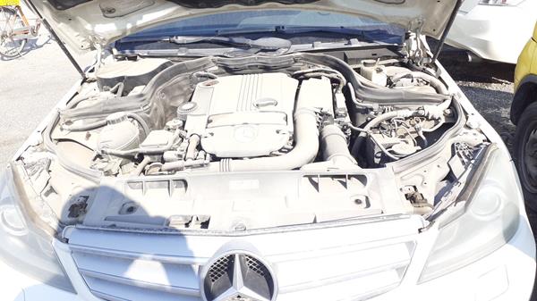 Photo 29 VIN: WDDGF4JB9CA693482 - MERCEDES-BENZ C200 