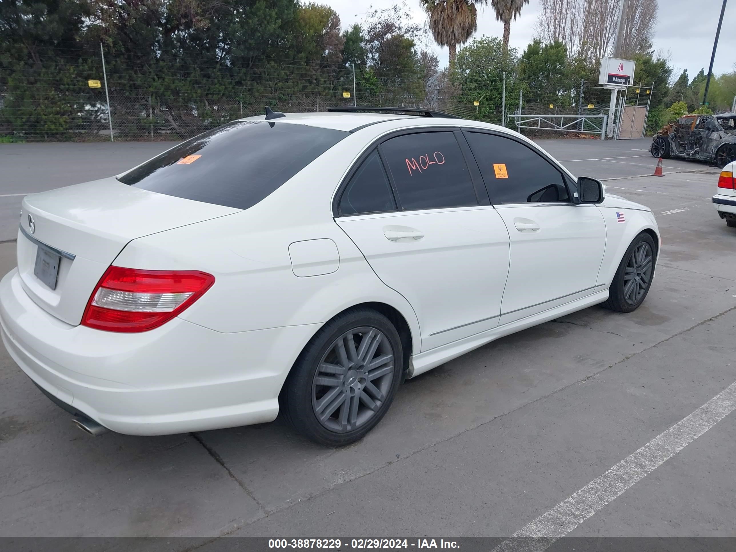 Photo 3 VIN: WDDGF54X18R030087 - MERCEDES-BENZ C-KLASSE 