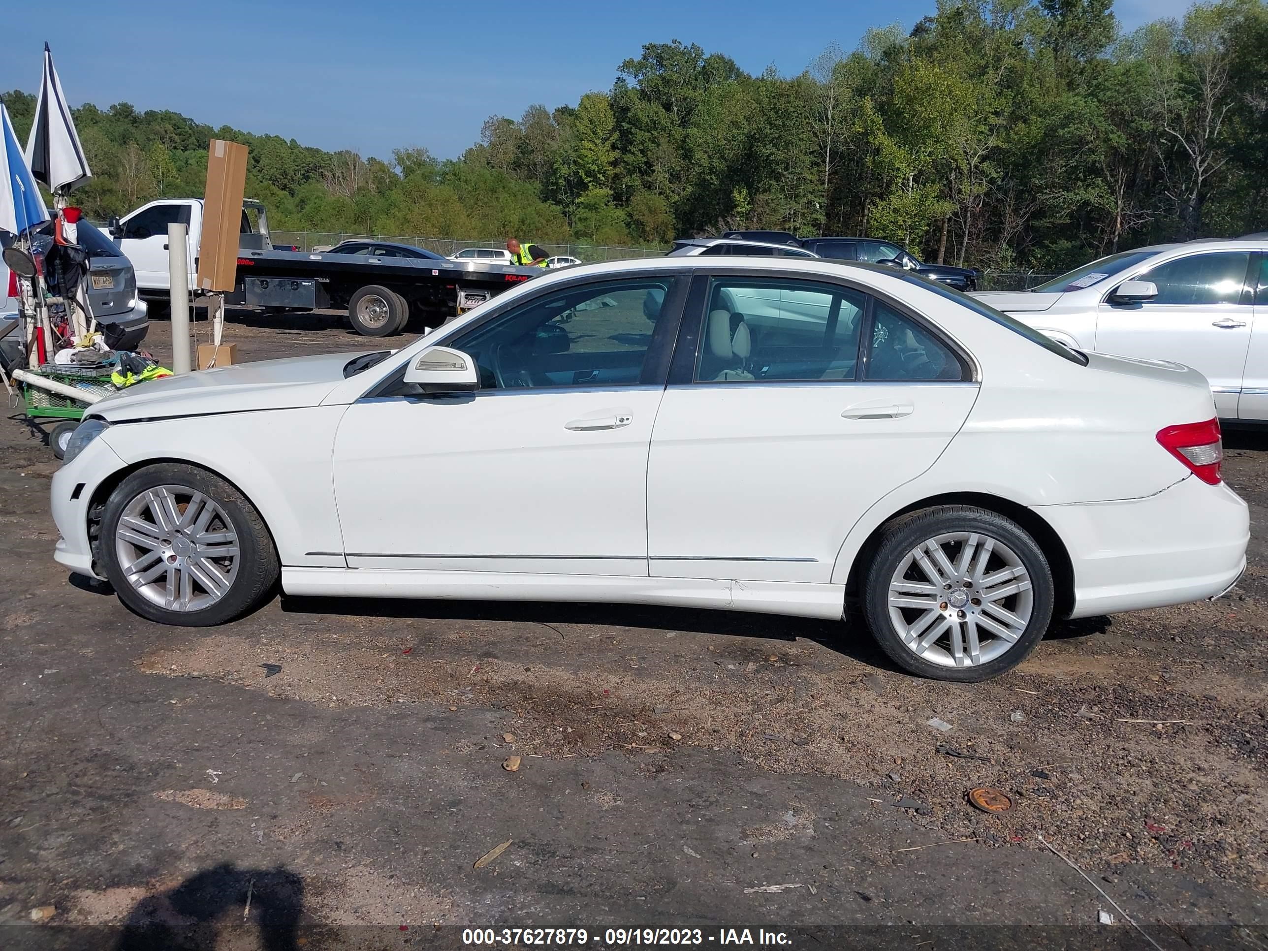 Photo 12 VIN: WDDGF54X88R032516 - MERCEDES-BENZ C-KLASSE 