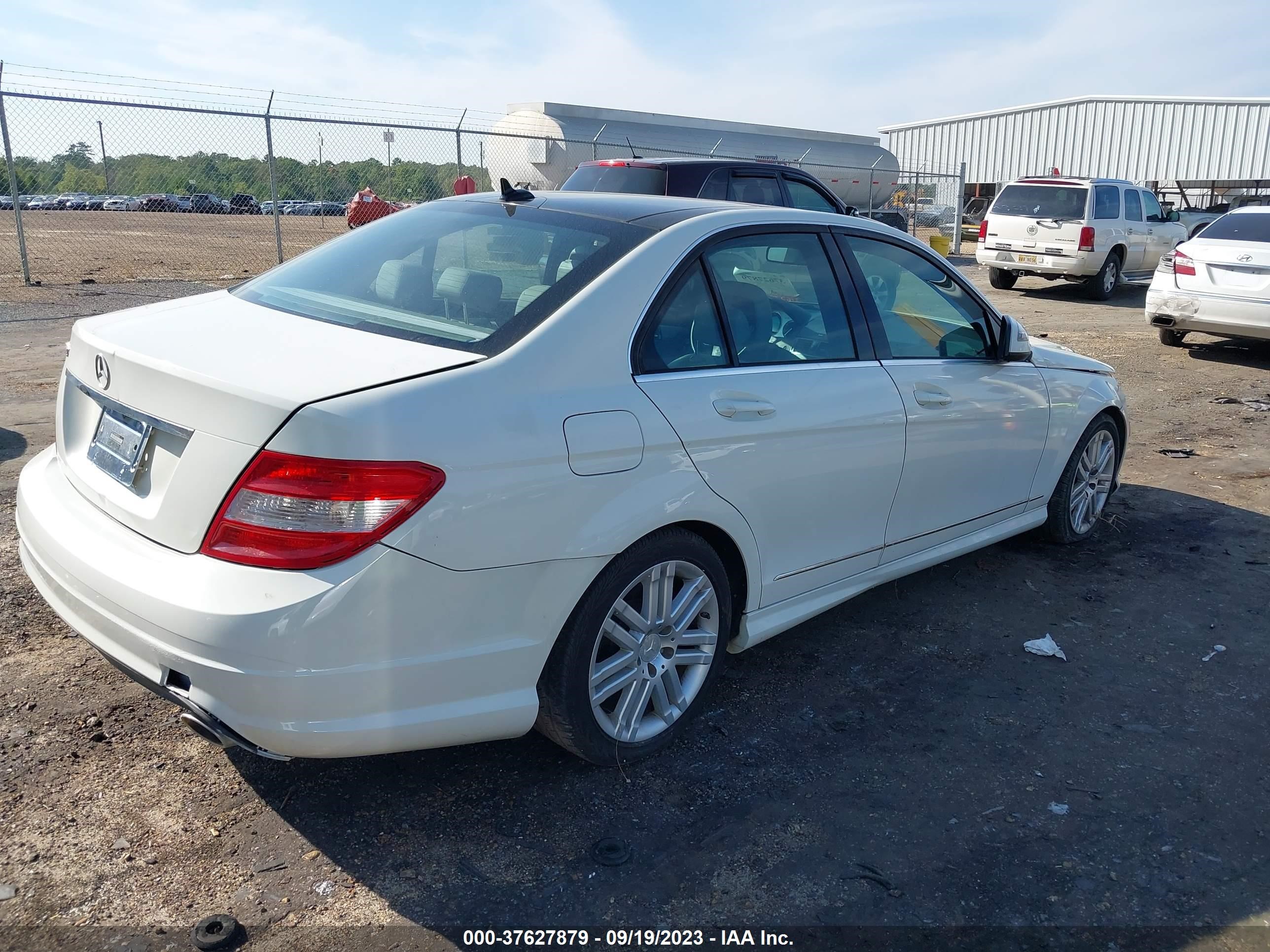 Photo 3 VIN: WDDGF54X88R032516 - MERCEDES-BENZ C-KLASSE 