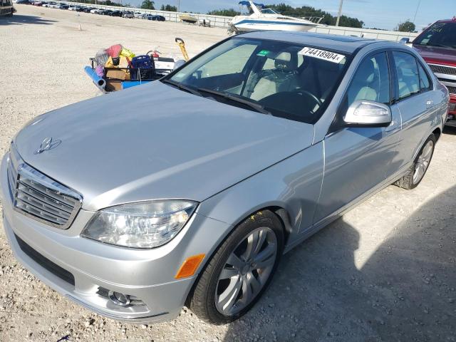 Photo 0 VIN: WDDGF54XX9R043924 - MERCEDES-BENZ C 300 