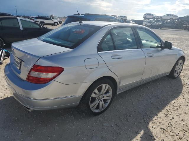 Photo 2 VIN: WDDGF54XX9R043924 - MERCEDES-BENZ C 300 