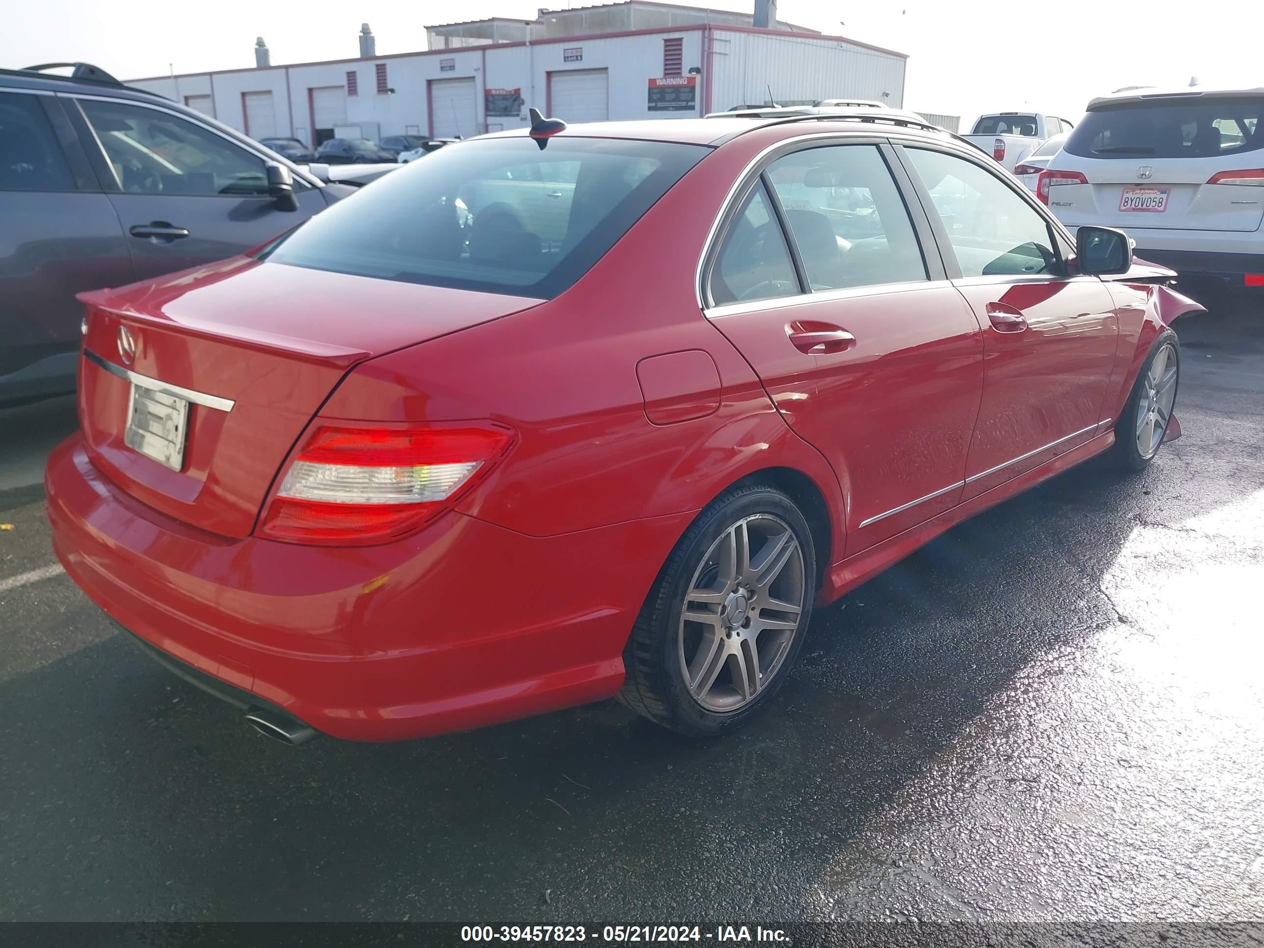 Photo 3 VIN: WDDGF56X18F151748 - MERCEDES-BENZ NULL 