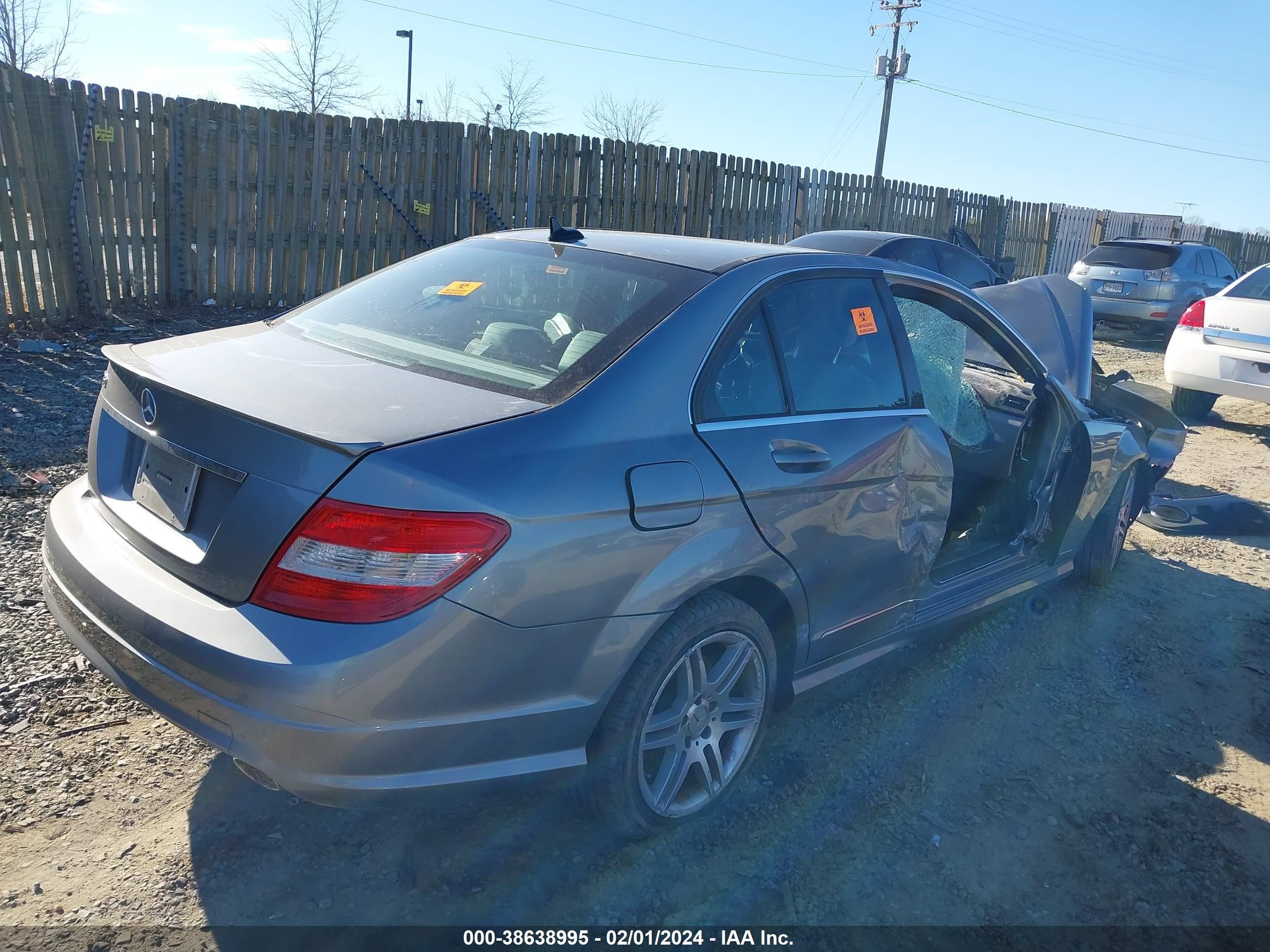 Photo 3 VIN: WDDGF56X18F168789 - MERCEDES-BENZ C-KLASSE 