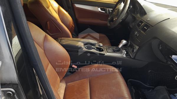 Photo 18 VIN: WDDGF56X59F246153 - MERCEDES-BENZ C 350 