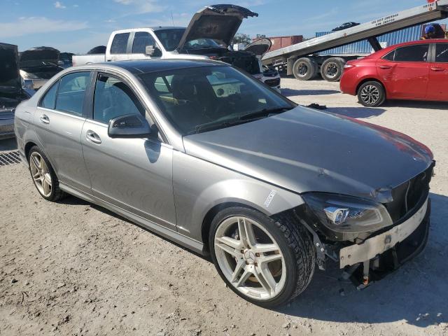 Photo 3 VIN: WDDGF56X68R036061 - MERCEDES-BENZ C 350 