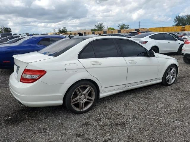 Photo 2 VIN: WDDGF56X69R042735 - MERCEDES-BENZ C 350 