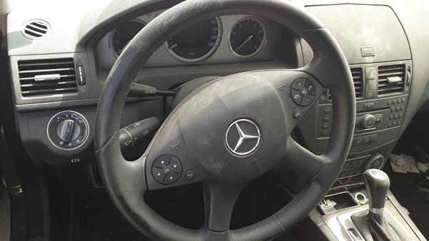 Photo 12 VIN: WDDGF56XX8A001327 - MERCEDES-BENZ C 350 