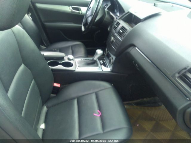 Photo 4 VIN: WDDGF5EB0AR091617 - MERCEDES-BENZ C 300 