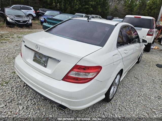 Photo 3 VIN: WDDGF5EB0AR104107 - MERCEDES-BENZ C 