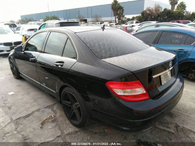 Photo 2 VIN: WDDGF5EB1AF393337 - MERCEDES-BENZ C-CLASS 