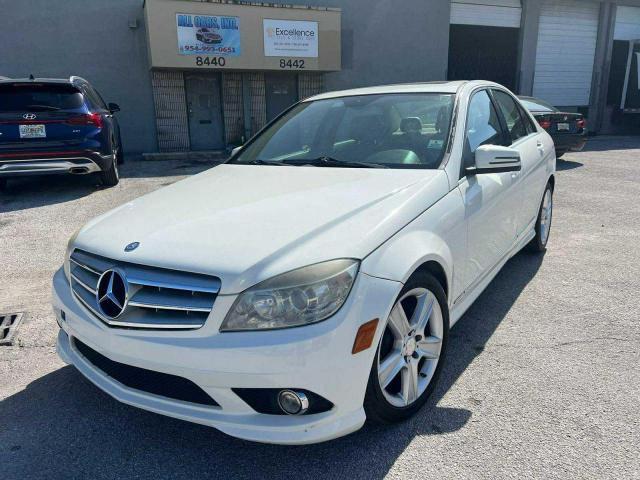 Photo 1 VIN: WDDGF5EB1AR098379 - MERCEDES-BENZ C 300 