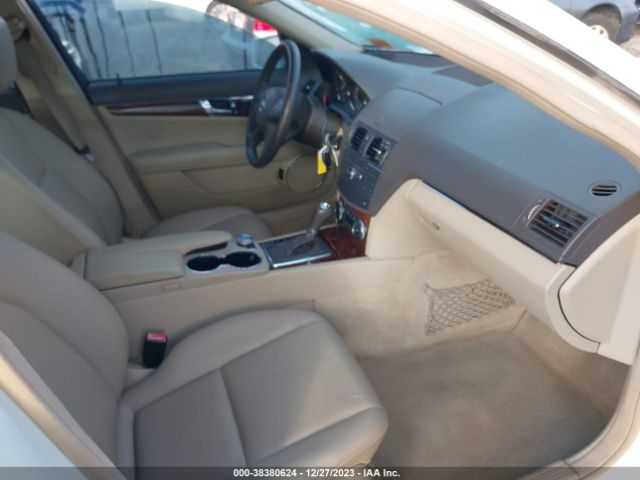 Photo 4 VIN: WDDGF5EB1AR106383 - MERCEDES-BENZ C 300 