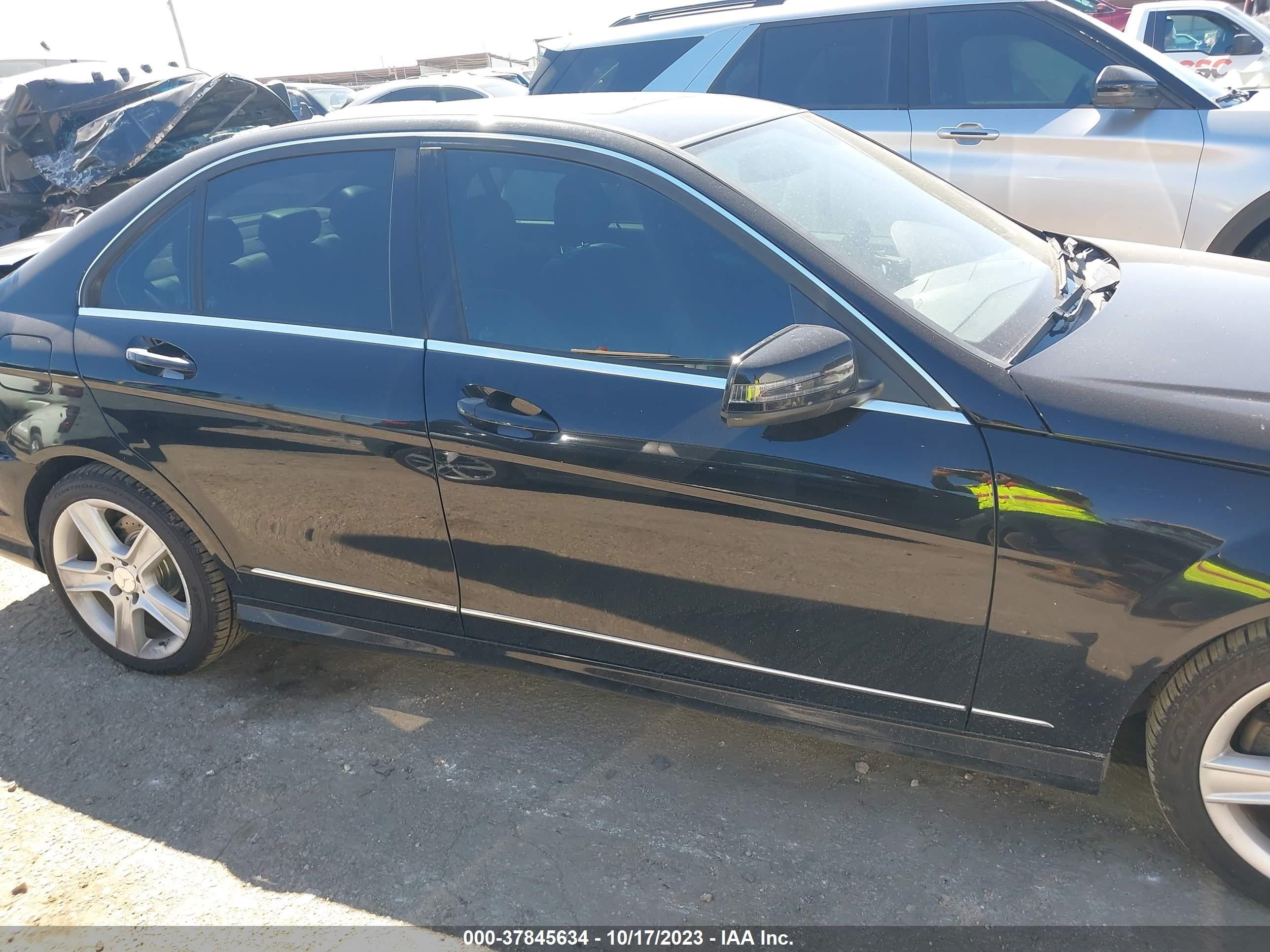 Photo 12 VIN: WDDGF5EB1AR107064 - MERCEDES-BENZ C-KLASSE 