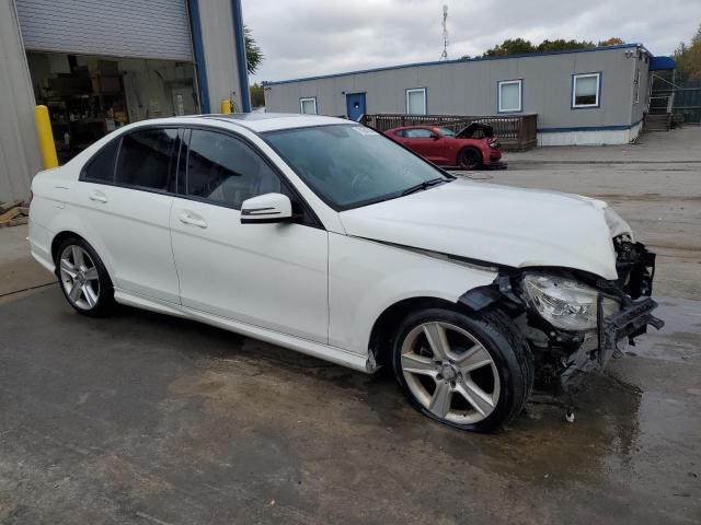 Photo 3 VIN: WDDGF5EB1AR129176 - MERCEDES-BENZ C 300 