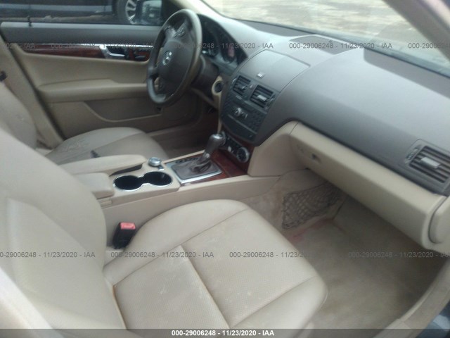 Photo 4 VIN: WDDGF5EB1AR129811 - MERCEDES-BENZ C-CLASS 