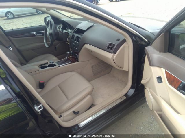 Photo 4 VIN: WDDGF5EB1AR130912 - MERCEDES-BENZ C-CLASS 