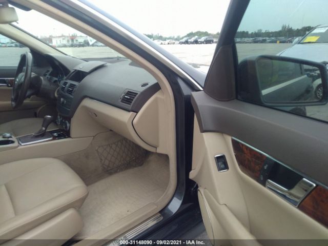 Photo 4 VIN: WDDGF5EB1BA447668 - MERCEDES-BENZ C-CLASS 