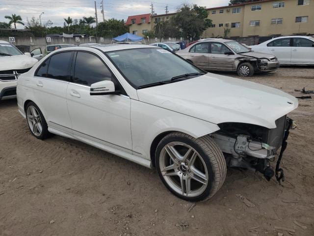 Photo 3 VIN: WDDGF5EB1BR137795 - MERCEDES-BENZ C-CLASS 