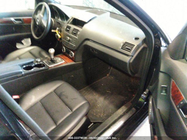 Photo 4 VIN: WDDGF5EB1BR162180 - MERCEDES-BENZ C-CLASS 