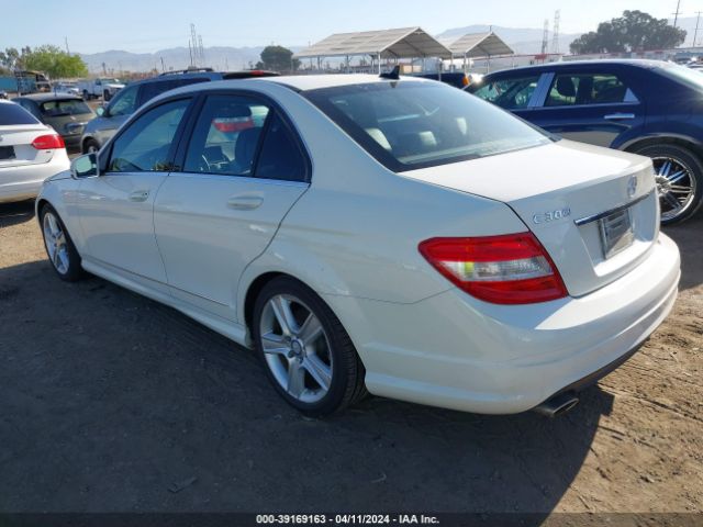 Photo 2 VIN: WDDGF5EB1BR164219 - MERCEDES-BENZ C 300 