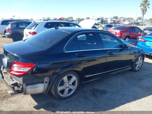 Photo 3 VIN: WDDGF5EB1BR165015 - MERCEDES-BENZ C 300 