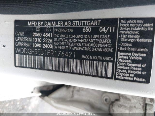 Photo 8 VIN: WDDGF5EB1BR176421 - MERCEDES-BENZ C 300 