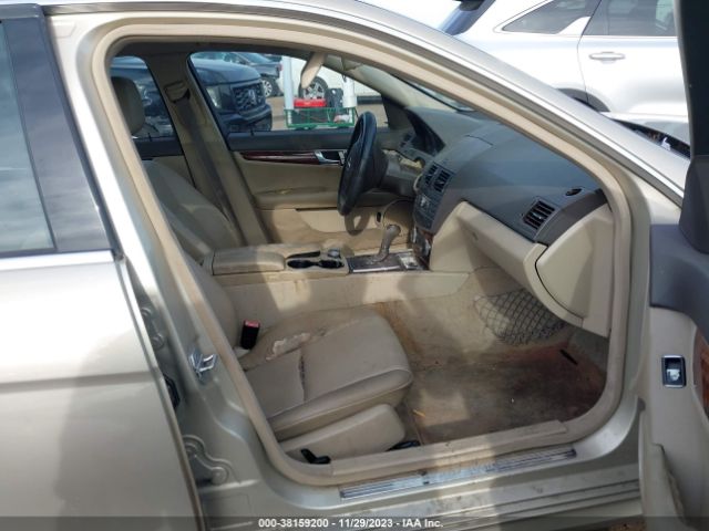 Photo 4 VIN: WDDGF5EB1BR185491 - MERCEDES-BENZ C 300 