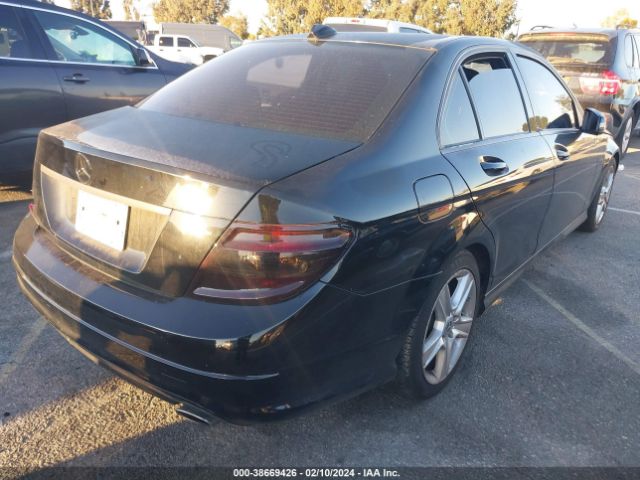 Photo 3 VIN: WDDGF5EB2AF389488 - MERCEDES-BENZ C 300 