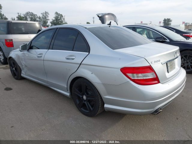 Photo 2 VIN: WDDGF5EB2AR123192 - MERCEDES-BENZ C 300 