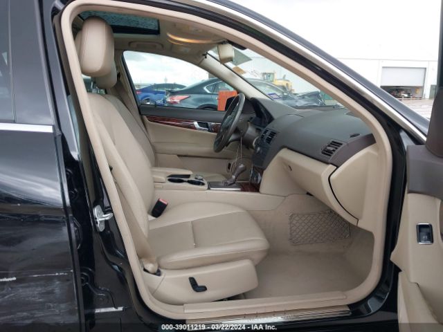 Photo 4 VIN: WDDGF5EB2AR129722 - MERCEDES-BENZ C 300 