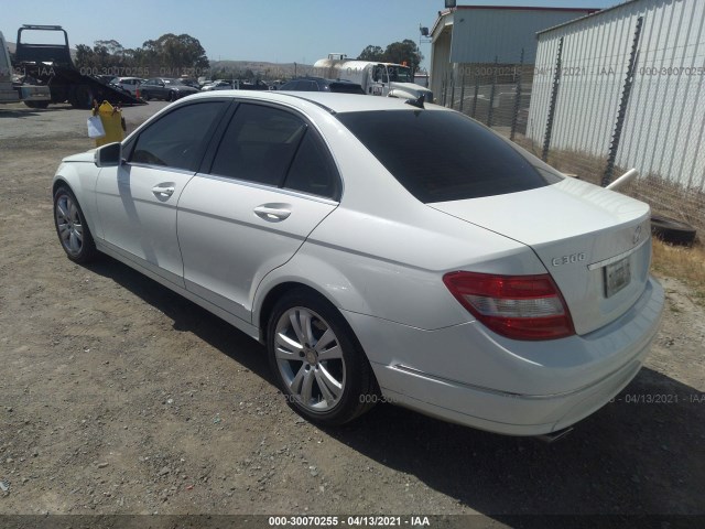 Photo 2 VIN: WDDGF5EB2BA502743 - MERCEDES-BENZ C-CLASS 