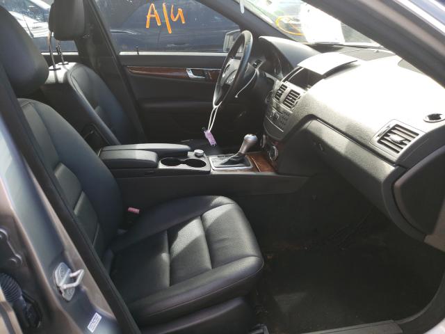 Photo 4 VIN: WDDGF5EB2BR139197 - MERCEDES-BENZ C 300 