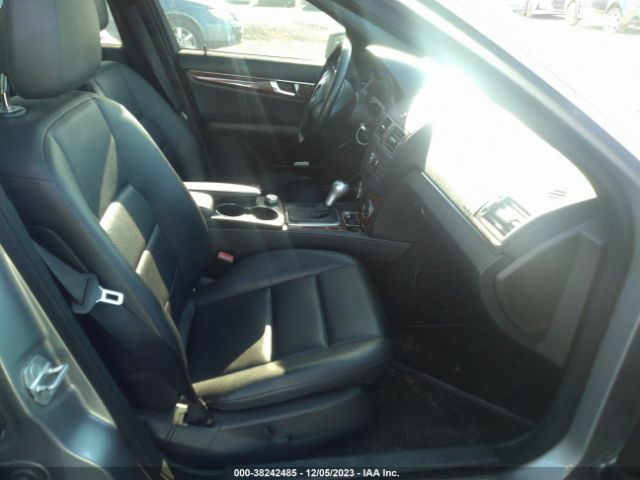 Photo 4 VIN: WDDGF5EB2BR178095 - MERCEDES-BENZ C 300 