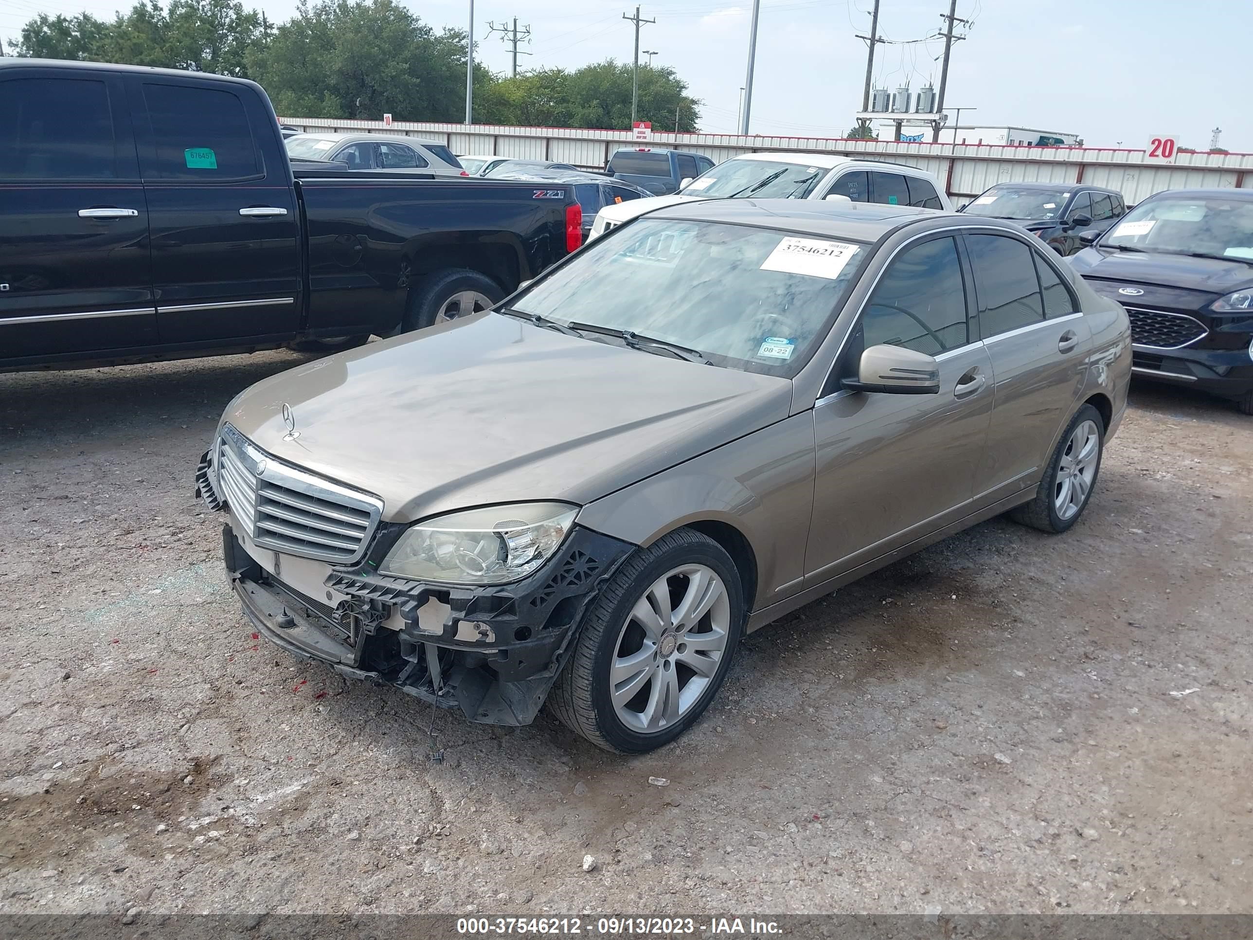 Photo 1 VIN: WDDGF5EB3AF384638 - MERCEDES-BENZ C 300 