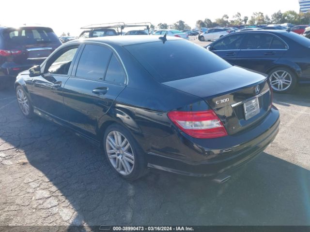 Photo 2 VIN: WDDGF5EB3BR162133 - MERCEDES-BENZ C 300 