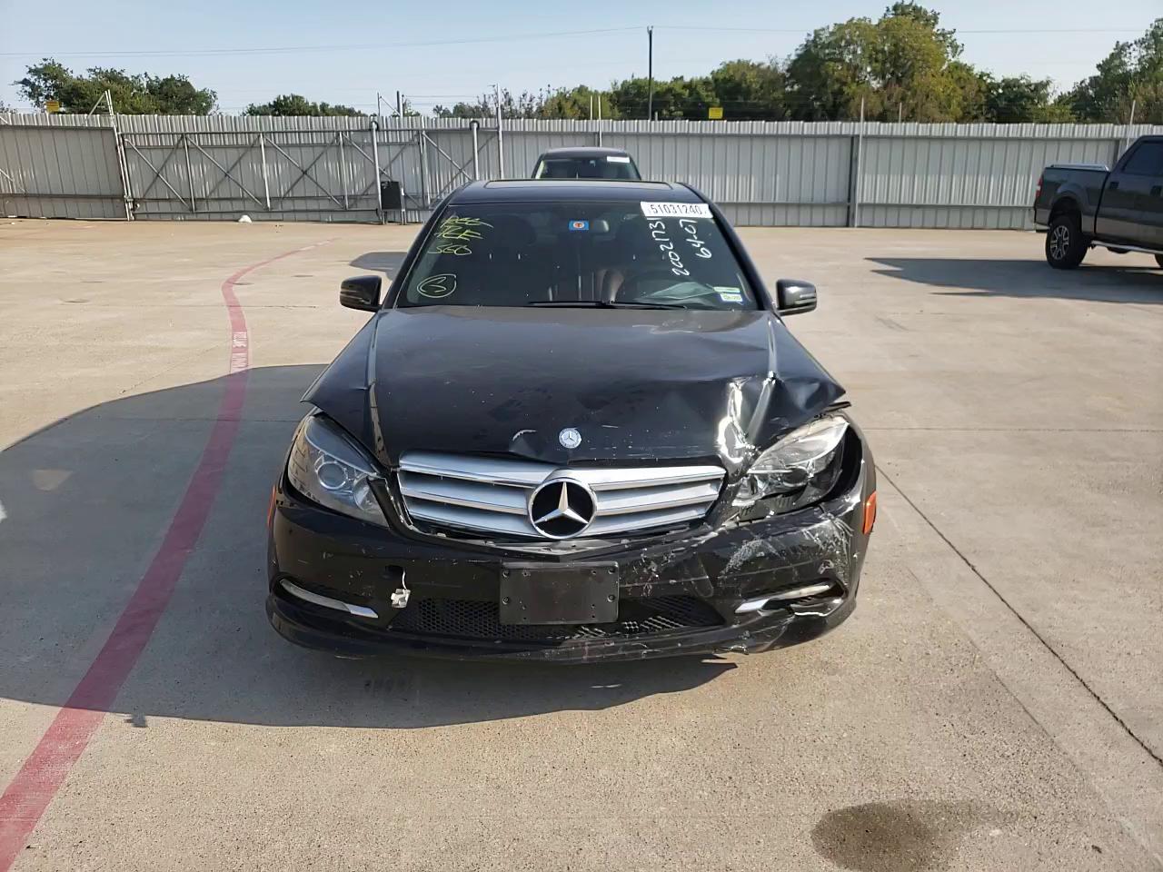 Photo 10 VIN: WDDGF5EB3BR164156 - MERCEDES-BENZ C 300 