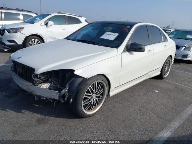 Photo 1 VIN: WDDGF5EB3BR177554 - MERCEDES-BENZ C 300 