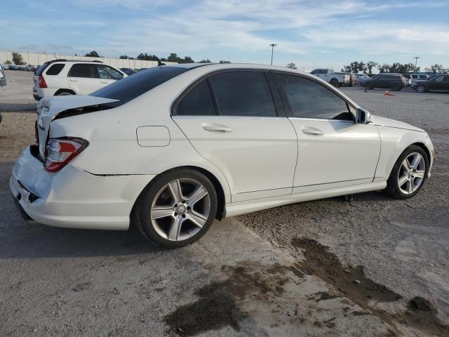 Photo 2 VIN: WDDGF5EB5AF453359 - MERCEDES-BENZ C-CLASS 