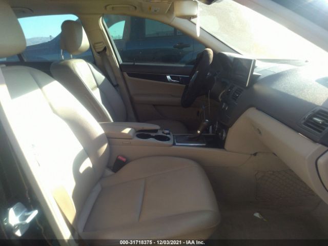 Photo 4 VIN: WDDGF5EB5BR137072 - MERCEDES-BENZ C-CLASS 