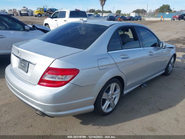 Photo 3 VIN: WDDGF5EB5BR140425 - MERCEDES-BENZ C 300 