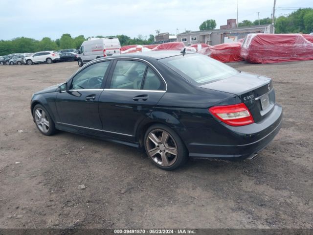 Photo 2 VIN: WDDGF5EB6BA475112 - MERCEDES-BENZ C 300 