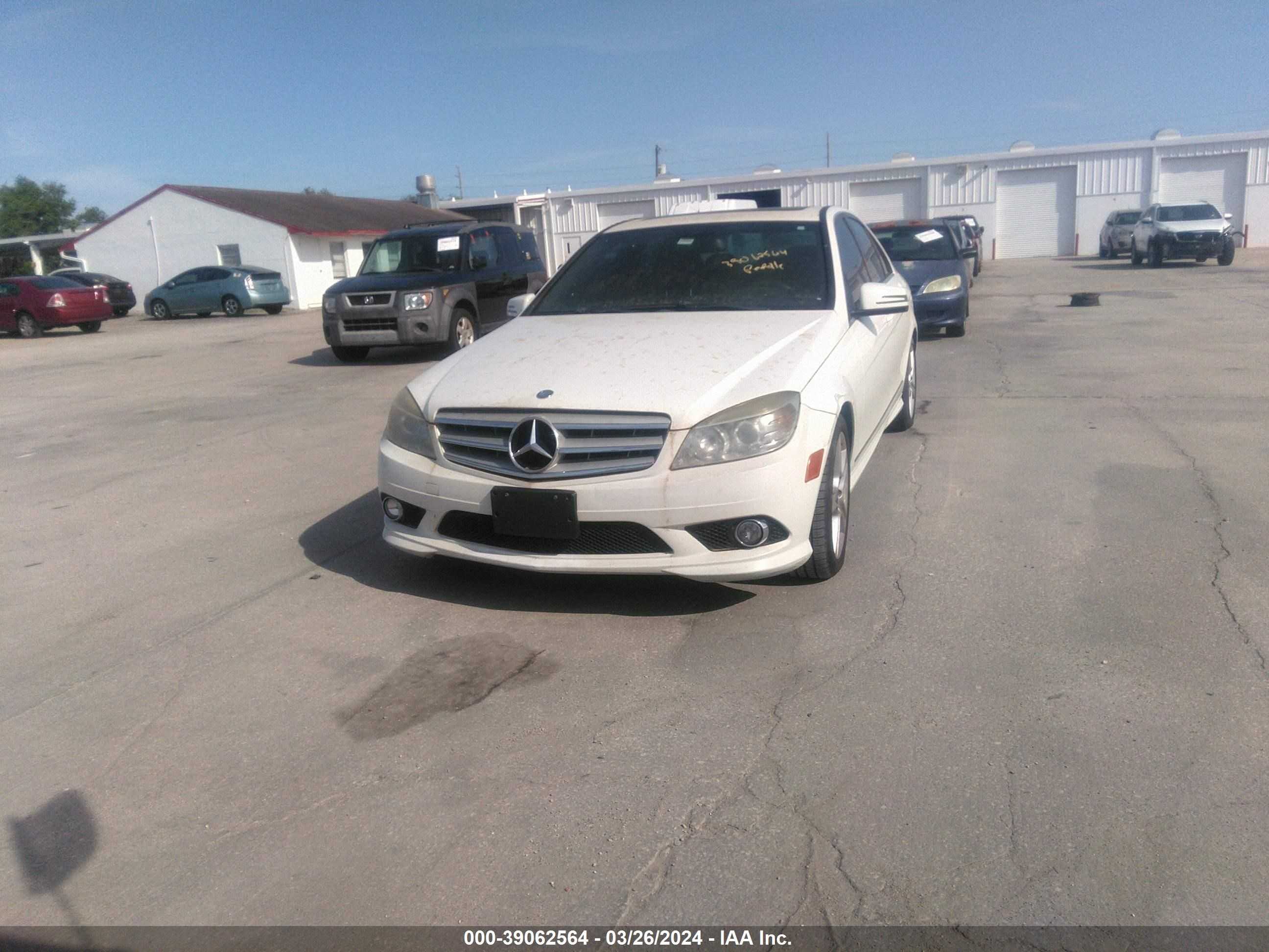 Photo 5 VIN: WDDGF5EB7AR090352 - MERCEDES-BENZ C 300 