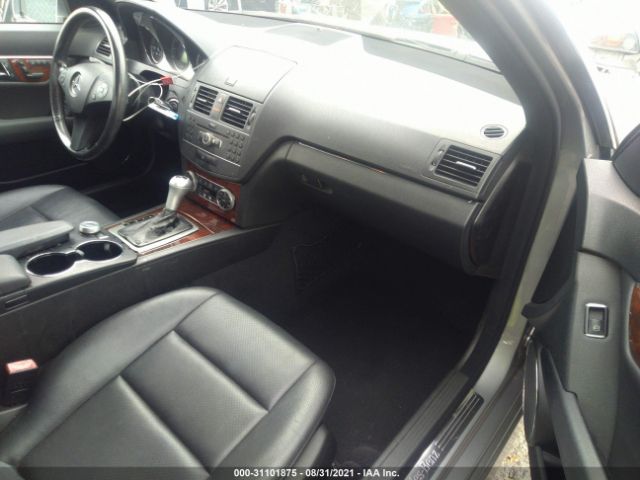 Photo 4 VIN: WDDGF5EB7BR182580 - MERCEDES-BENZ C 300 