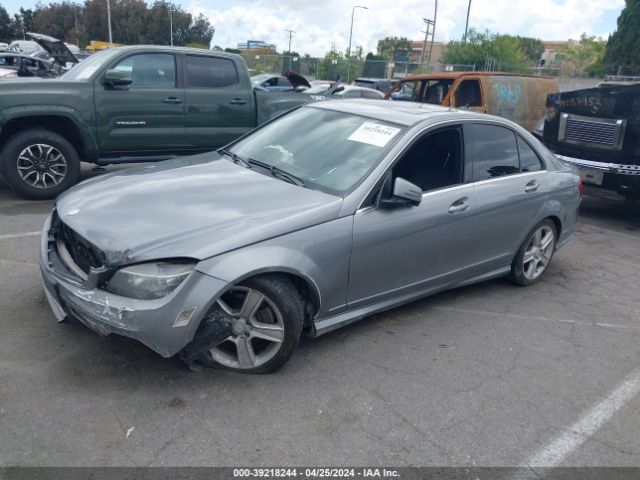 Photo 1 VIN: WDDGF5EB7BR182580 - MERCEDES-BENZ C 300 