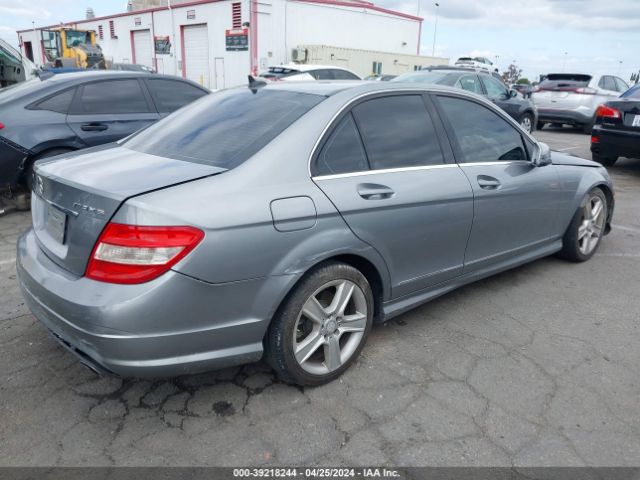 Photo 3 VIN: WDDGF5EB7BR182580 - MERCEDES-BENZ C 300 