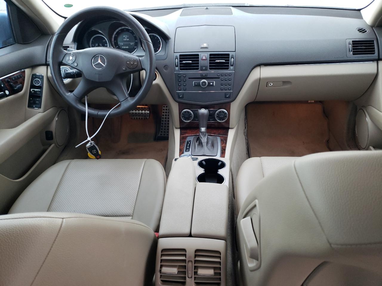 Photo 7 VIN: WDDGF5EB8AF436409 - MERCEDES-BENZ C-KLASSE 