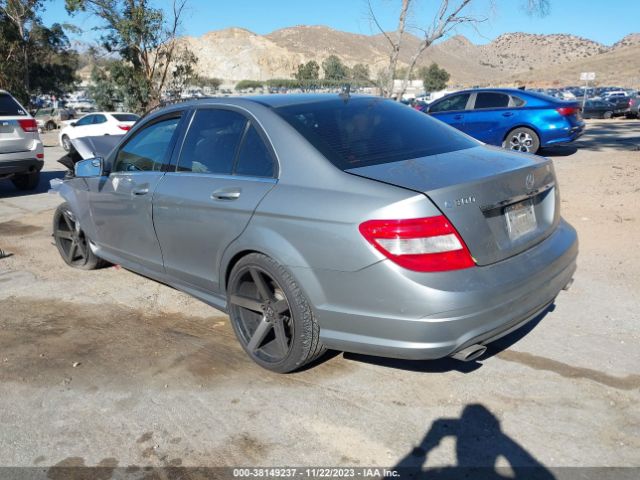 Photo 2 VIN: WDDGF5EB8AF461536 - MERCEDES-BENZ C 300 