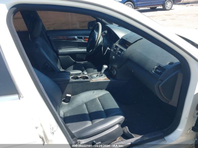 Photo 4 VIN: WDDGF5EB8AR112939 - MERCEDES-BENZ C 300 